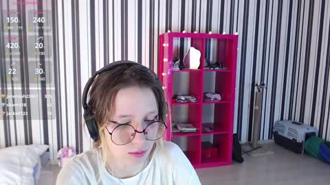 Snapshot of _hanna_moon_ chatting on February 8, 10:07 am Hannaolotl online show from February 8, 10:07 am