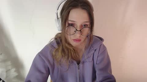 Hannaolotl online show from February 6, 9:57 am