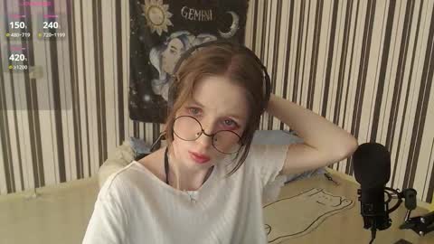 Snapshot of _hanna_moon_ chatting on October 3, 10:23 am Hannaolotl online show from October 3, 10:23 am