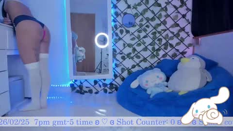 Snapshot of _heavenly_blue_ chatting on February 26, 12:41 am Bluey online show from February 26, 12:41 am