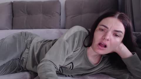 Criss4u online show from April 3, 5:47 am