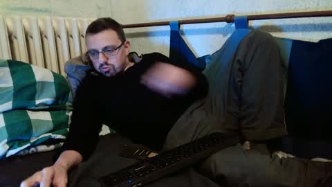 Manuel online show from January 16, 11:37 pm