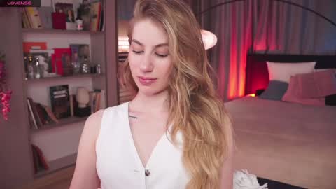 _icecrystal online show from January 26, 9:08 am