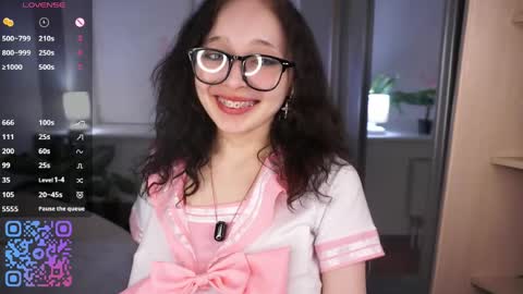 Emily online show from April 17, 5:26 pm