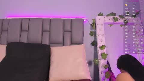 Jasmine online show from October 3, 1:52 pm