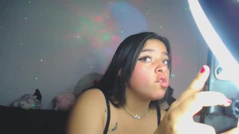 _juli17_ online show from February 8, 11:52 pm