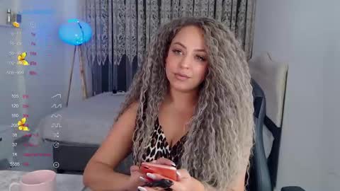 Snapshot of _just_a_queen_3 chatting on October 26, 12:06 pm _just_a_queen_3 online show from October 26, 12:06 pm