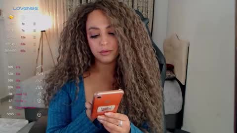 Snapshot of _just_a_queen_3 chatting on September 23, 5:07 pm _just_a_queen_3 online show from September 23, 5:07 pm