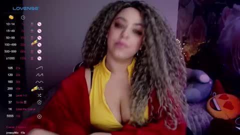 Snapshot of _just_a_queen_3 chatting on February 20, 5:52 pm _just_a_queen_3 online show from February 20, 5:52 pm