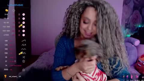 Snapshot of _just_a_queen_3 chatting on January 11, 6:12 pm _just_a_queen_3 online show from January 11, 6:12 pm