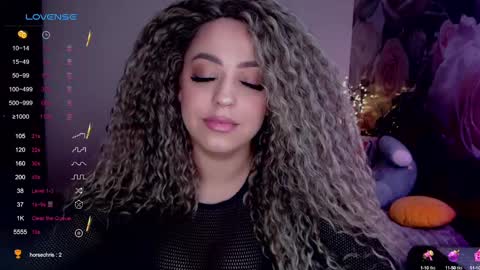 Snapshot of _just_a_queen_3 chatting on February 21, 5:42 pm _just_a_queen_3 online show from February 21, 5:42 pm