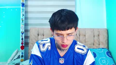 mod online show from March 18, 5:02 am