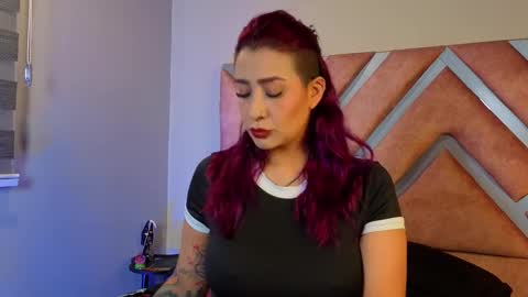 kelly online show from November 14, 1:24 pm