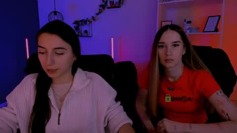 _kellykitten_ online show from April 15, 9:01 am