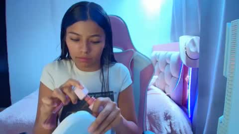 khloe sweet online show from April 17, 4:53 pm