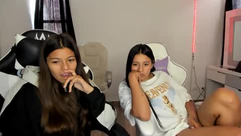 Snapshot of _khloe_sweet chatting on February 20, 7:52 pm khloe sweet online show from February 20, 7:52 pm