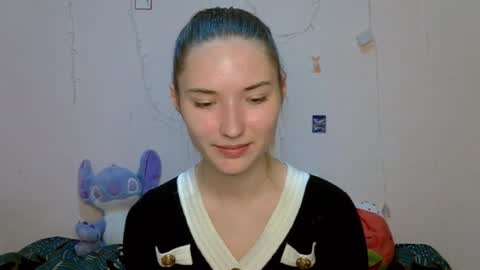 Snapshot of _kikiclark_ chatting on September 15, 9:05 pm _kikiclark_ online show from September 15, 9:05 pm