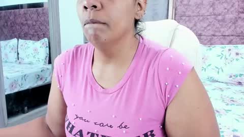 NAILHA SAJANI  online show from March 1, 11:39 am