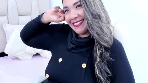 NAILHA SAJANI  online show from September 15, 7:26 pm