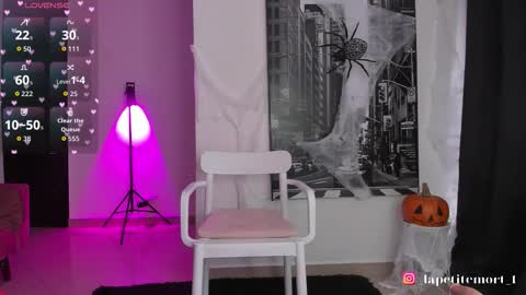 Snapshot of _lapetitemort_ chatting on October 12, 7:05 pm Agatha Arias IG lapetitemort 1 online show from October 12, 7:05 pm