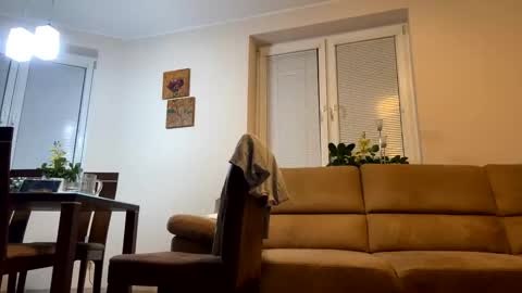 Layne online show from January 15, 4:05 pm