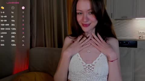 Snapshot of _leksi_ chatting on February 21, 12:05 am leksi online show from February 21, 12:05 am
