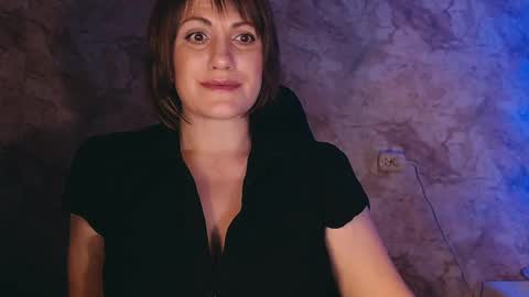 Snapshot of _letty_ chatting on December 19, 11:46 pm Letty online show from December 19, 11:46 pm