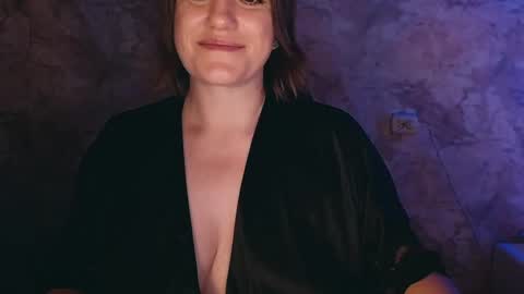 Snapshot of _letty_ chatting on December 14, 3:17 am Letty online show from December 14, 3:17 am
