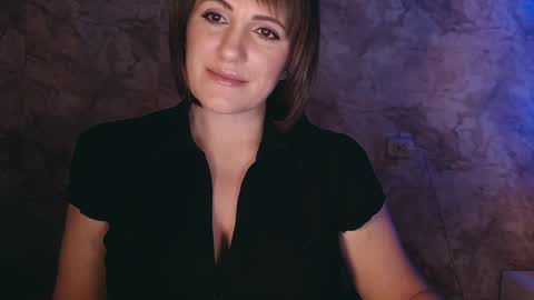 Snapshot of _letty_ chatting on January 3, 11:01 pm Letty online show from January 3, 11:01 pm