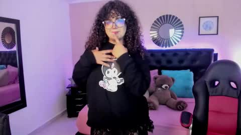 Liily online show from February 12, 5:33 am