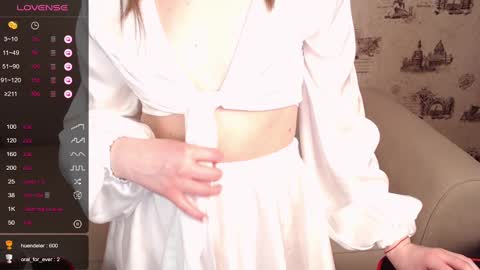 Snapshot of _little_sunshine_ chatting on February 21, 7:12 am My name is lina Lush is activePrivate is Open online show from February 21, 7:12 am