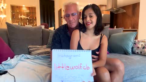 Snapshot of _littlewolfie_ chatting on December 8, 9:52 pm Little Wolfie online show from December 8, 9:52 pm