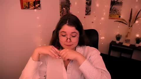 Mary online show from September 12, 8:16 am