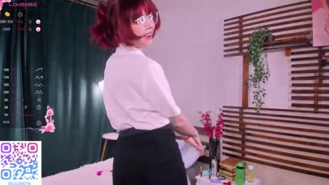 _lucystars online show from November 4, 2:18 pm