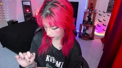 Queen.  Help me reach 100 thumbs up  online show from April 13, 9:30 pm