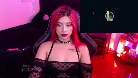 Snapshot of _lucyx__ chatting on January 21, 9:15 pm Queen. Help me reach 100 thumbs up online show from January 21, 9:15 pm