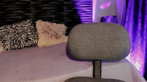 _lustyles_ online show from September 28, 1:47 am