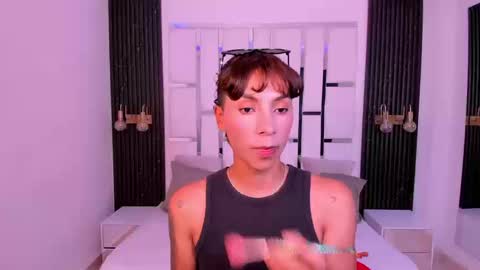 Sheryl  online show from September 22, 4:44 pm