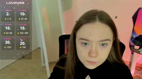 Snapshot of _margoqueen_ chatting on October 6, 6:20 am Margo online show from October 6, 6:20 am
