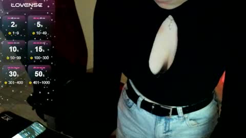 Snapshot of _margoqueen_ chatting on October 19, 7:46 am Margo online show from October 19, 7:46 am