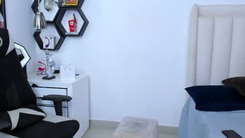 _matthew_santos_ online show from February 27, 2:14 am