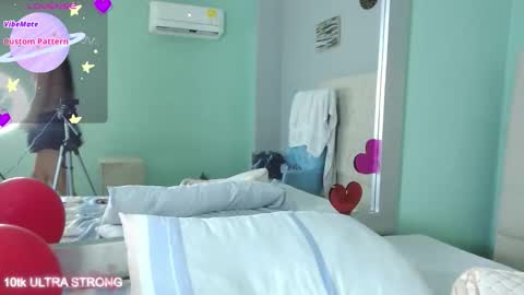 Paula online show from February 14, 12:30 pm