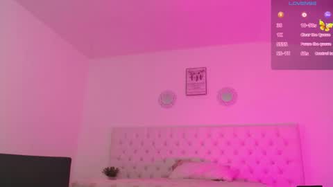 Snapshot of _miia_sweet chatting on September 25, 12:12 pm Paula online show from September 25, 12:12 pm