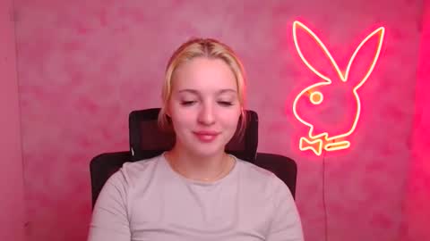 Melanie online show from October 9, 11:59 am