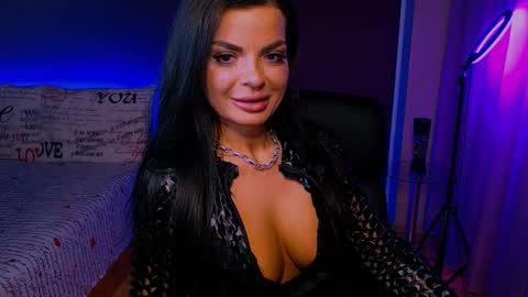 Snapshot of _milani_ chatting on September 25, 6:26 pm Milani online show from September 25, 6:26 pm