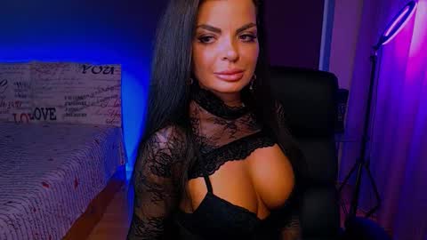 Snapshot of _milani_ chatting on September 26, 6:27 pm Milani online show from September 26, 6:27 pm