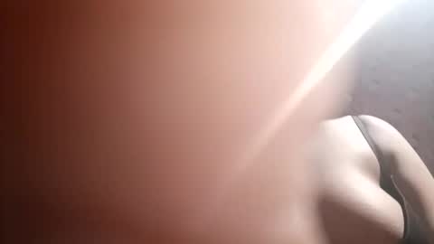 _milkytitsmomxx_ online show from March 8, 7:20 pm