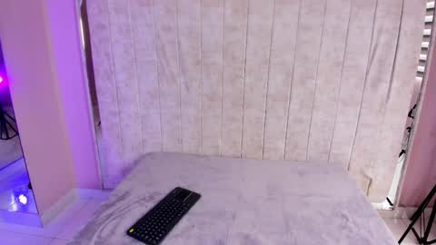 _mishell22 online show from March 12, 2:32 pm