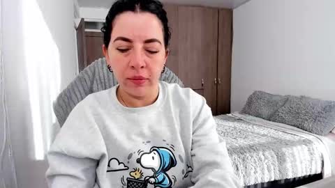 _miss_coco_ online show from February 10, 12:30 pm