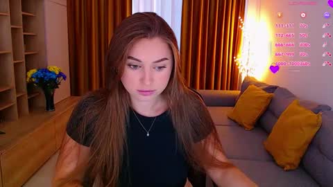 Snapshot of _miss_mia chatting on September 14, 9:00 am Mia online show from September 14, 9:00 am